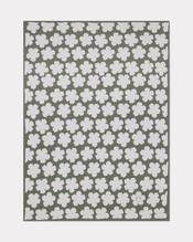 'K Hanadot' knitted blanket